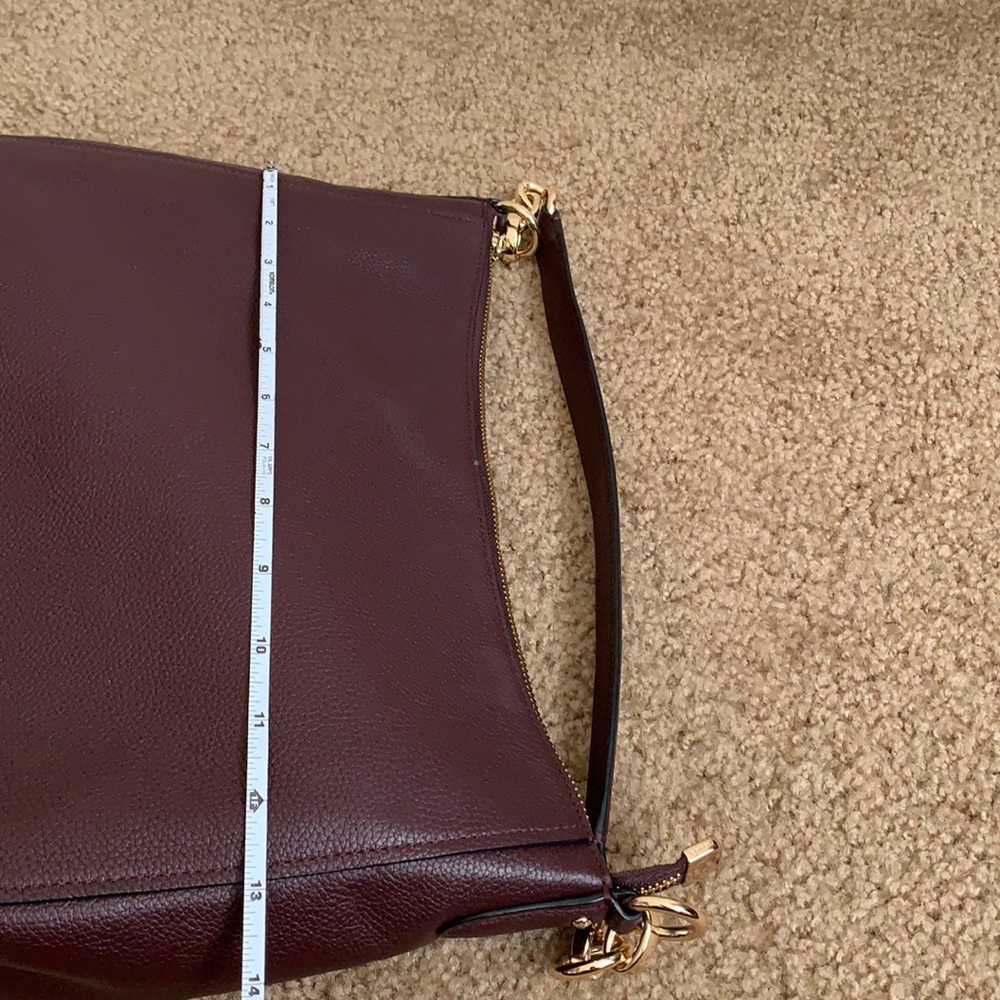 Coach - Picture 6 of 9